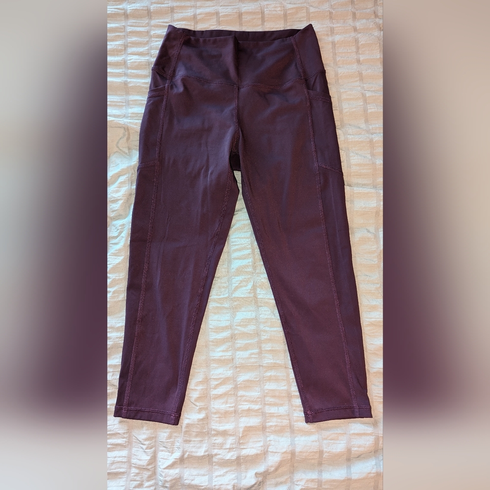 Zyia Lux Crop - Plum